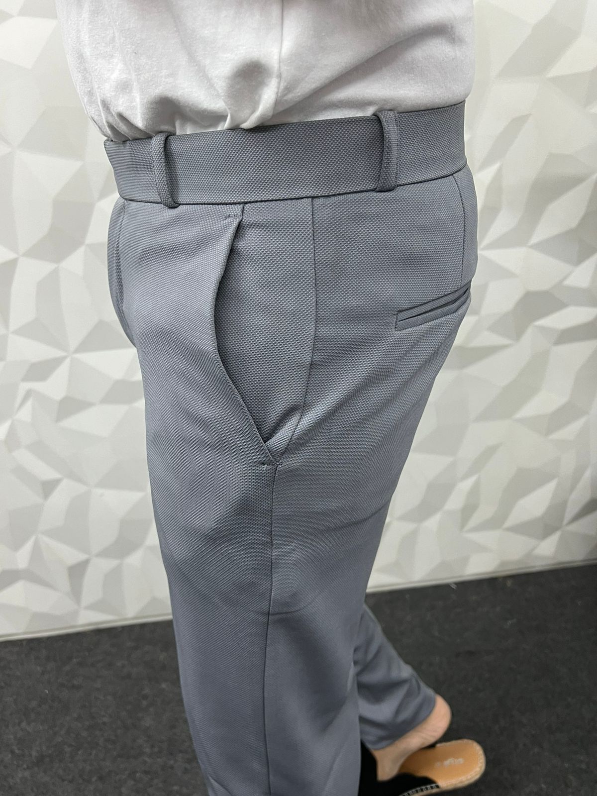 Peanut fabric trouser ( Cement grey )