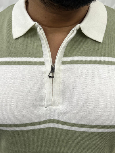 Stylish knitted polo t-shirt