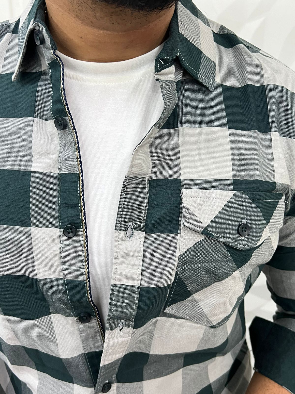 Flap pocket oxford chex shirt