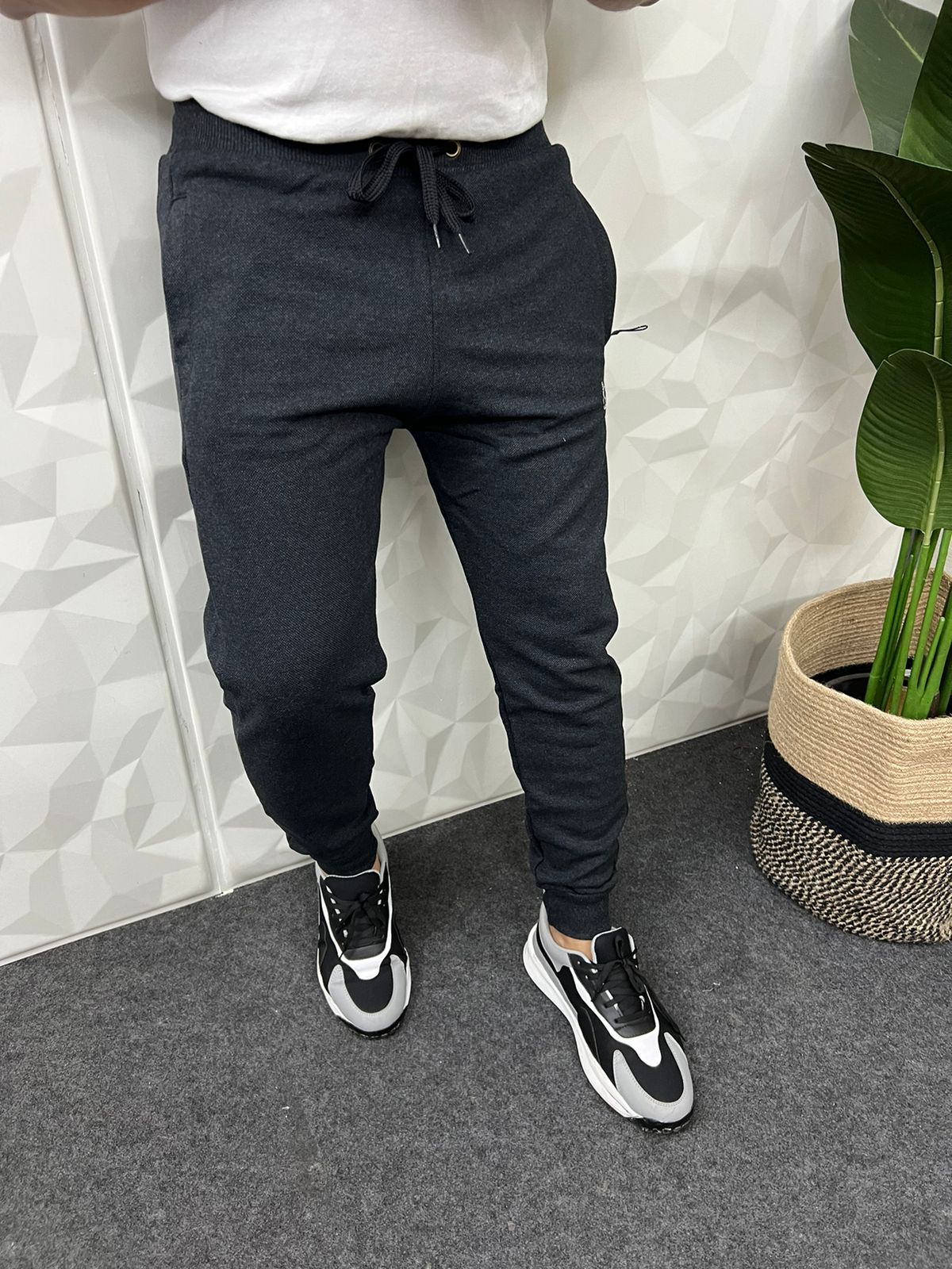 Jute fabric dark grey track pant ( Dark grey )