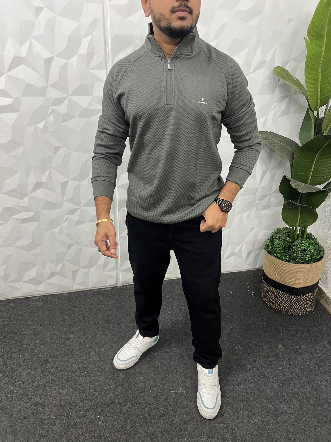 High neck popcorn fabric t-shirt