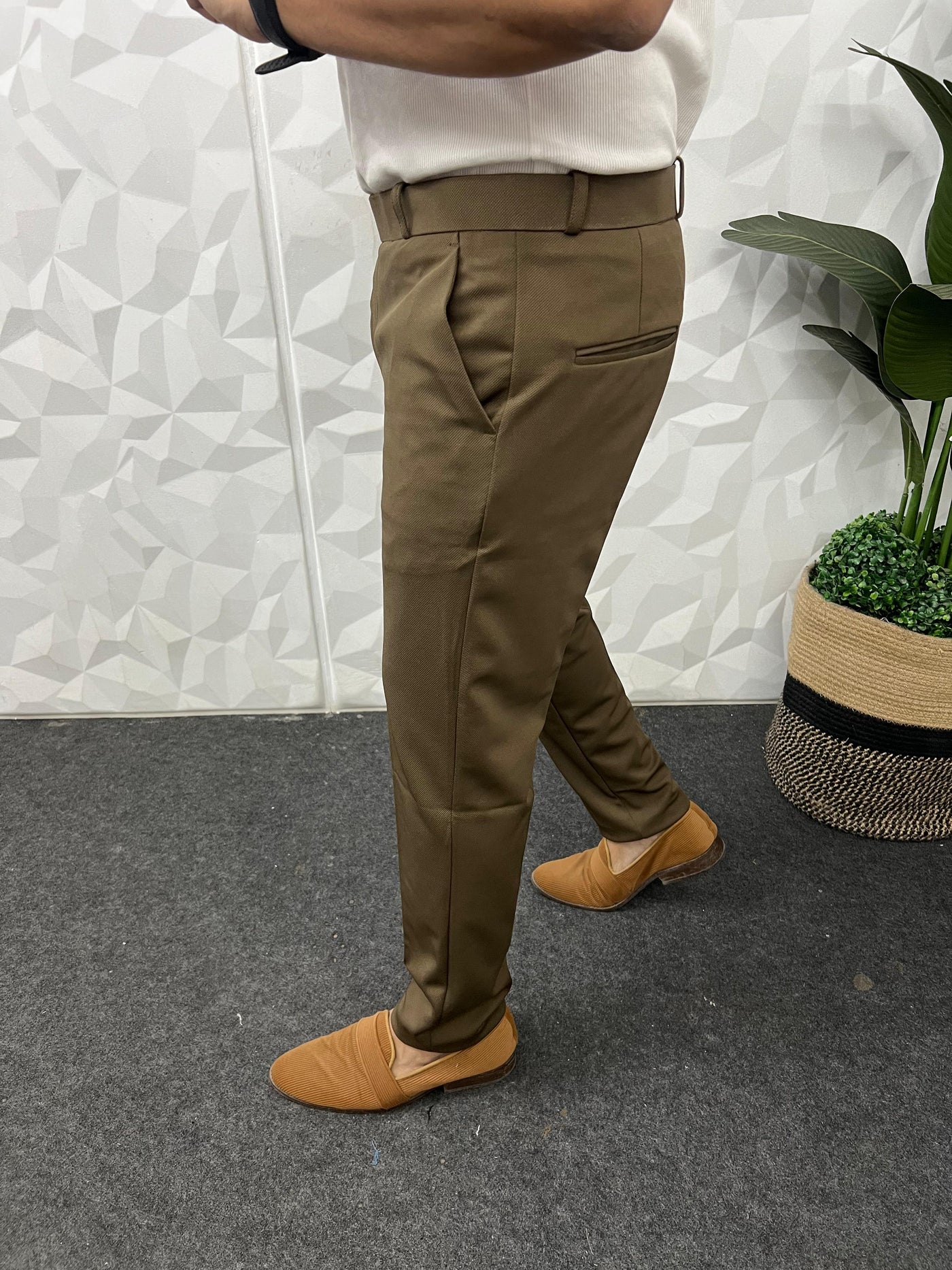 Peanut fabric ankle trouser (Dark Brown)