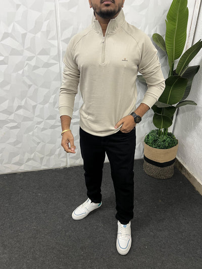 High neck popcorn fabric t-shirt