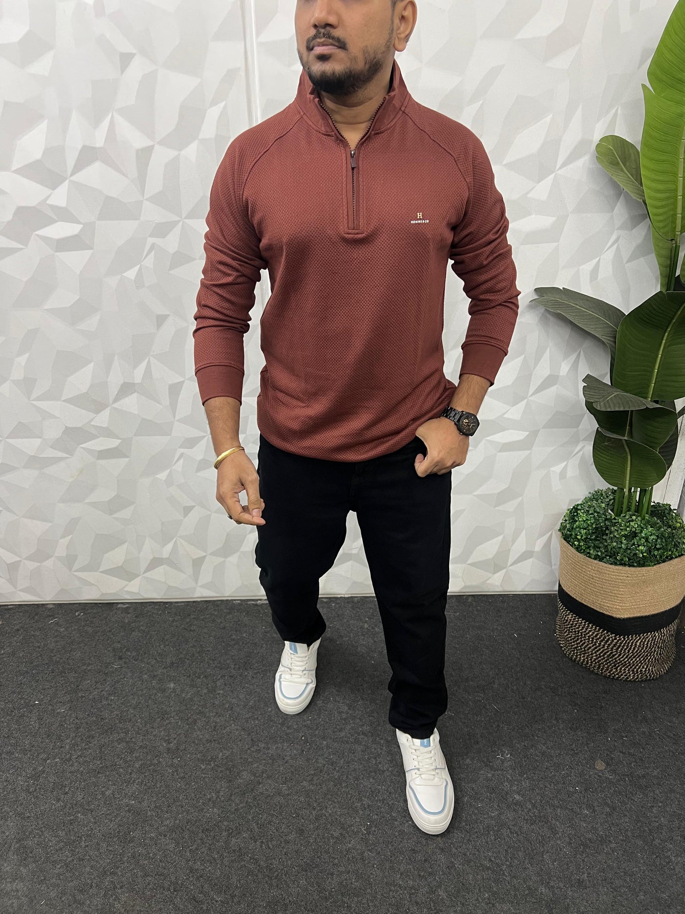 High neck popcorn fabric t-shirt