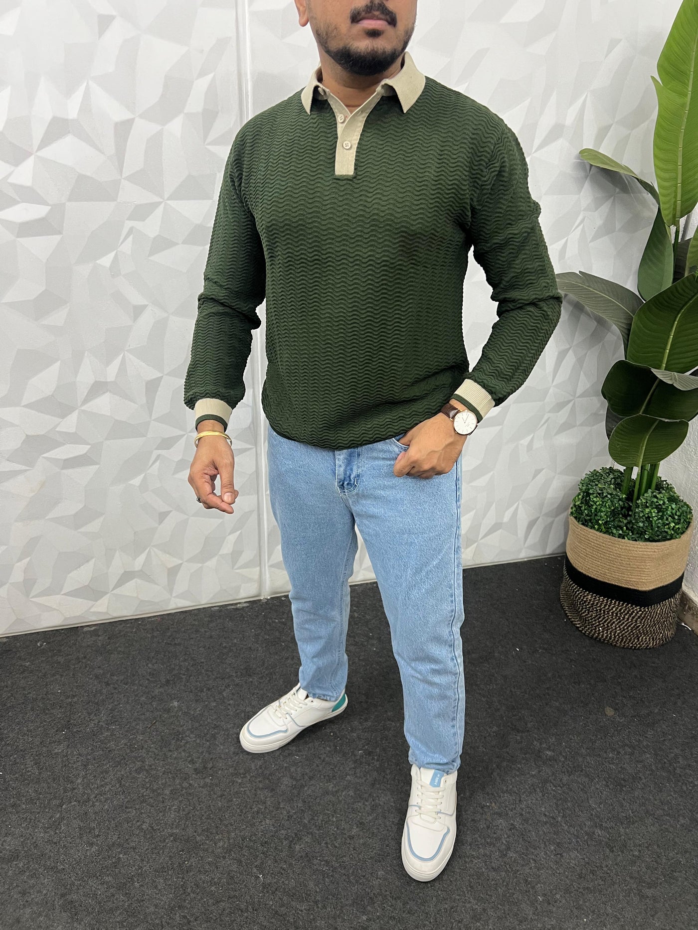 Flat knit collar full sleeve t-shirt