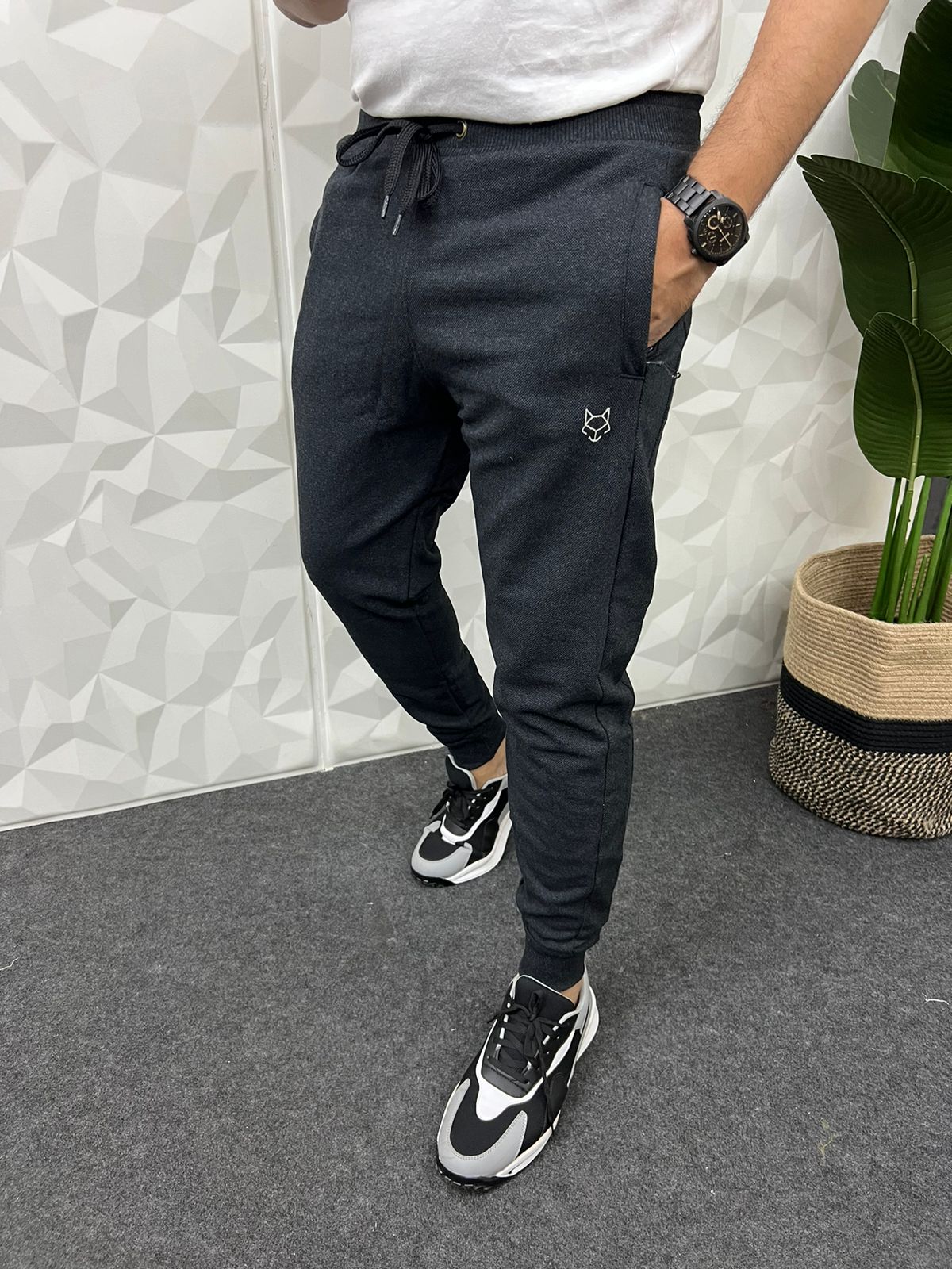 Jute fabric dark grey track pant ( Dark grey )