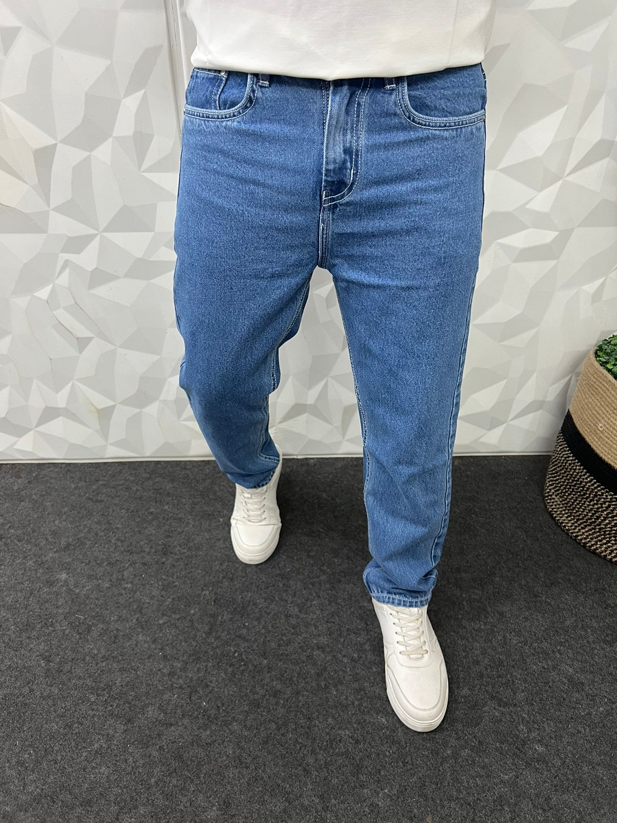 Carrot fit ankle length jeans ( mid blue )