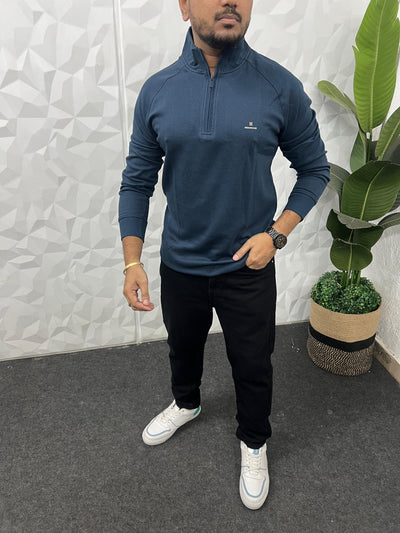 High neck popcorn fabric t-shirt