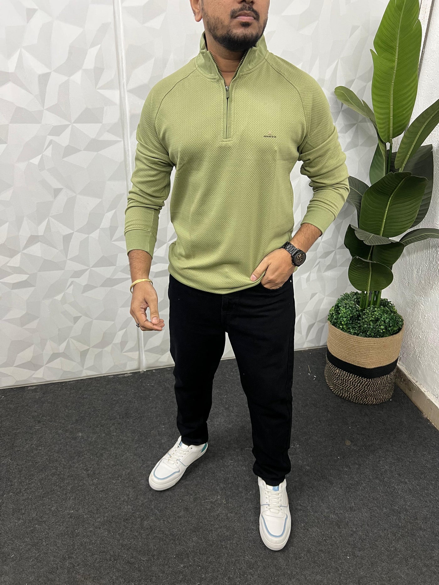 High neck popcorn fabric t-shirt