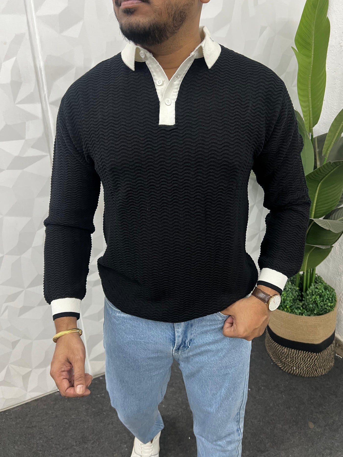 Flat knit collar full sleeve t-shirt