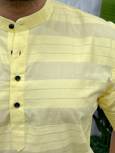 Short kurta in horizontal self patta