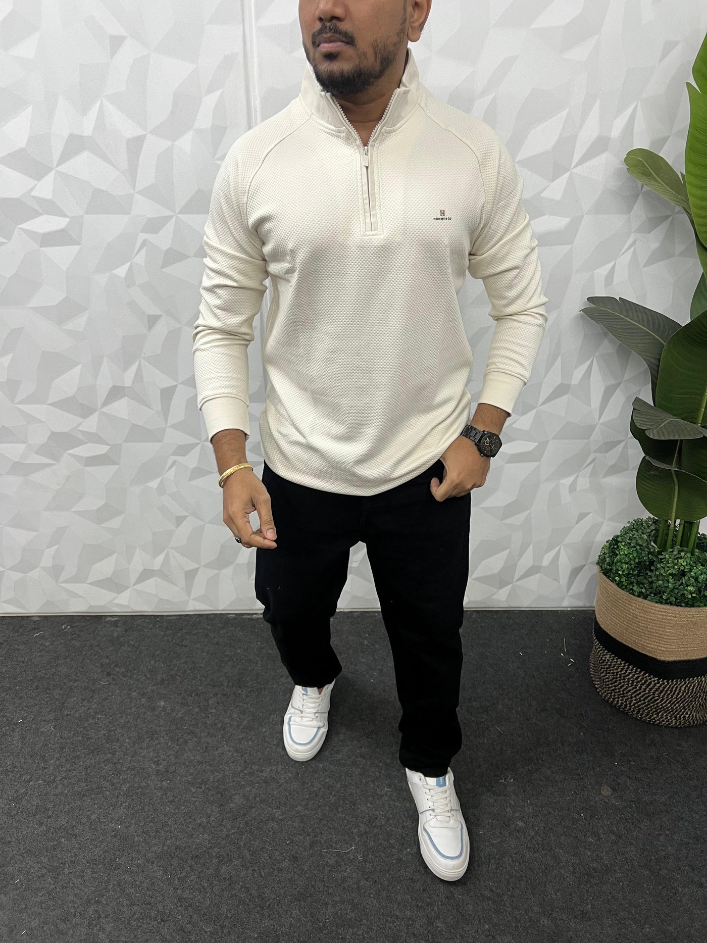High neck popcorn fabric t-shirt