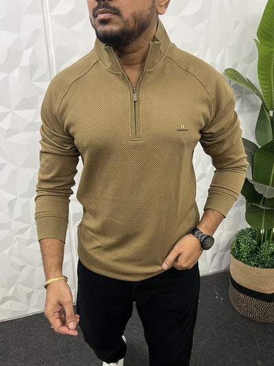 High neck popcorn fabric t-shirt
