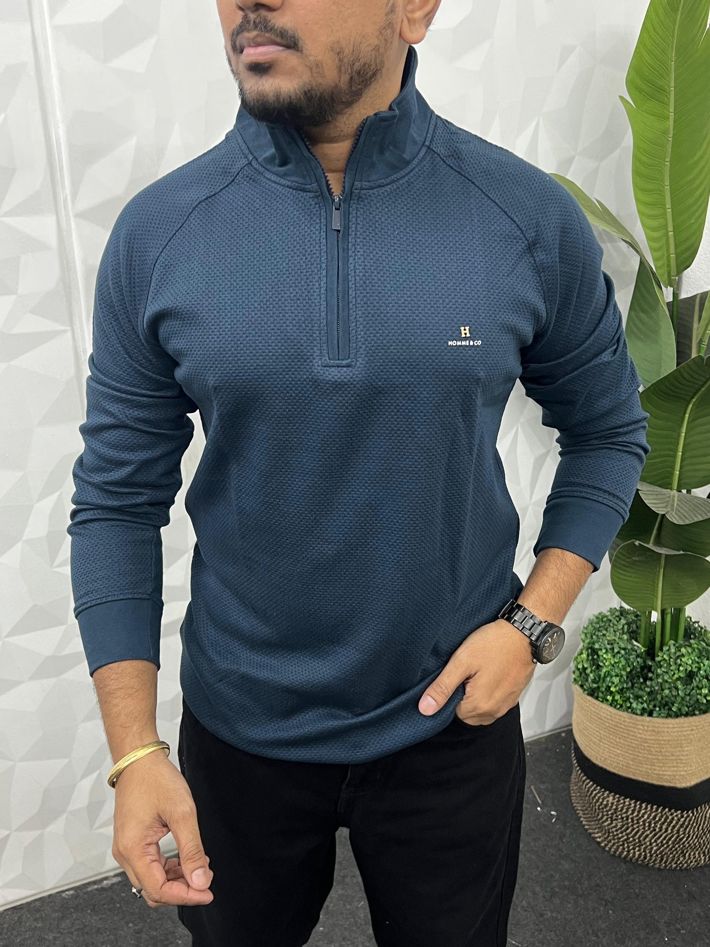 High neck popcorn fabric t-shirt