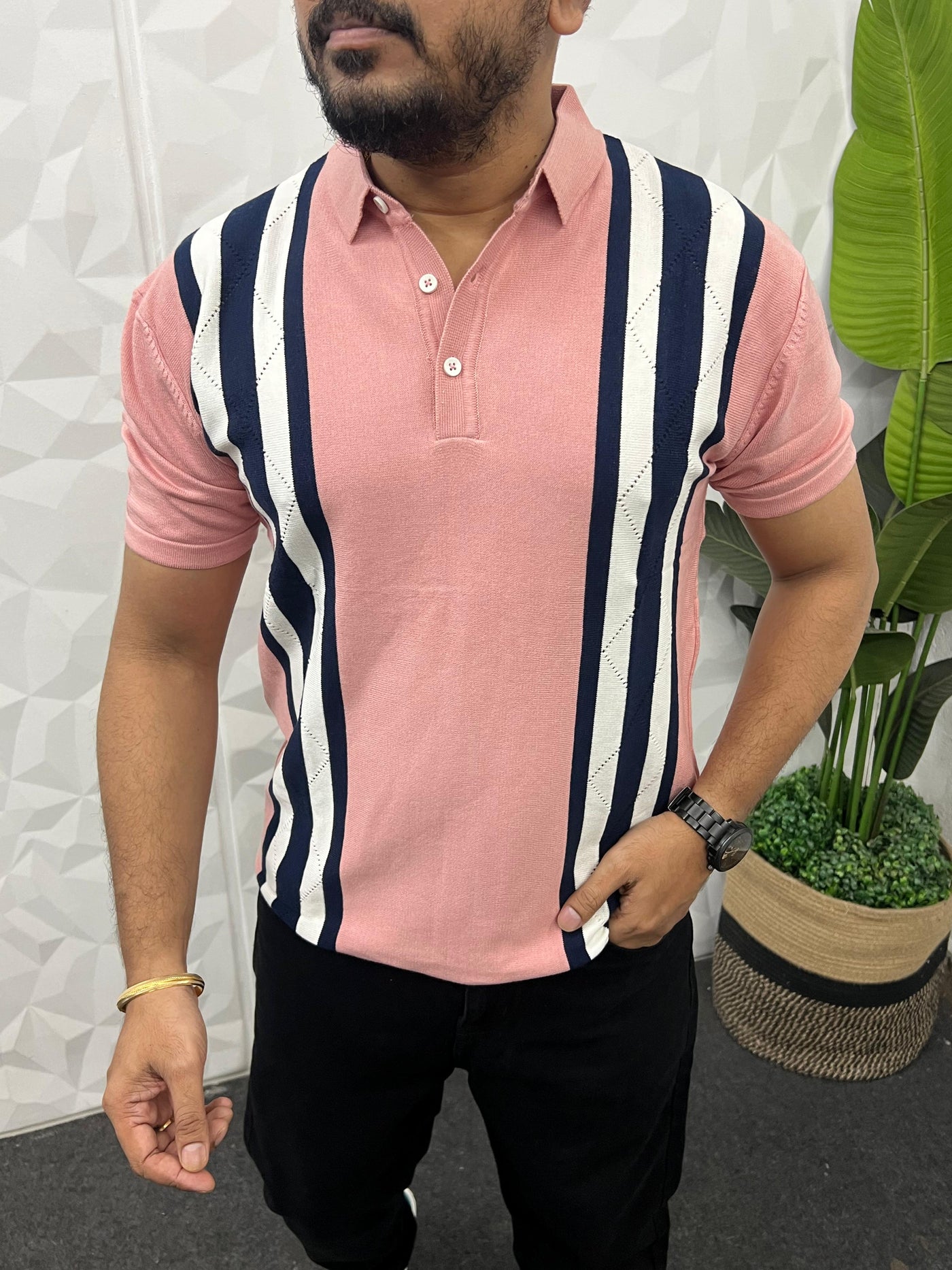 Stylish knitted polo t-shirt