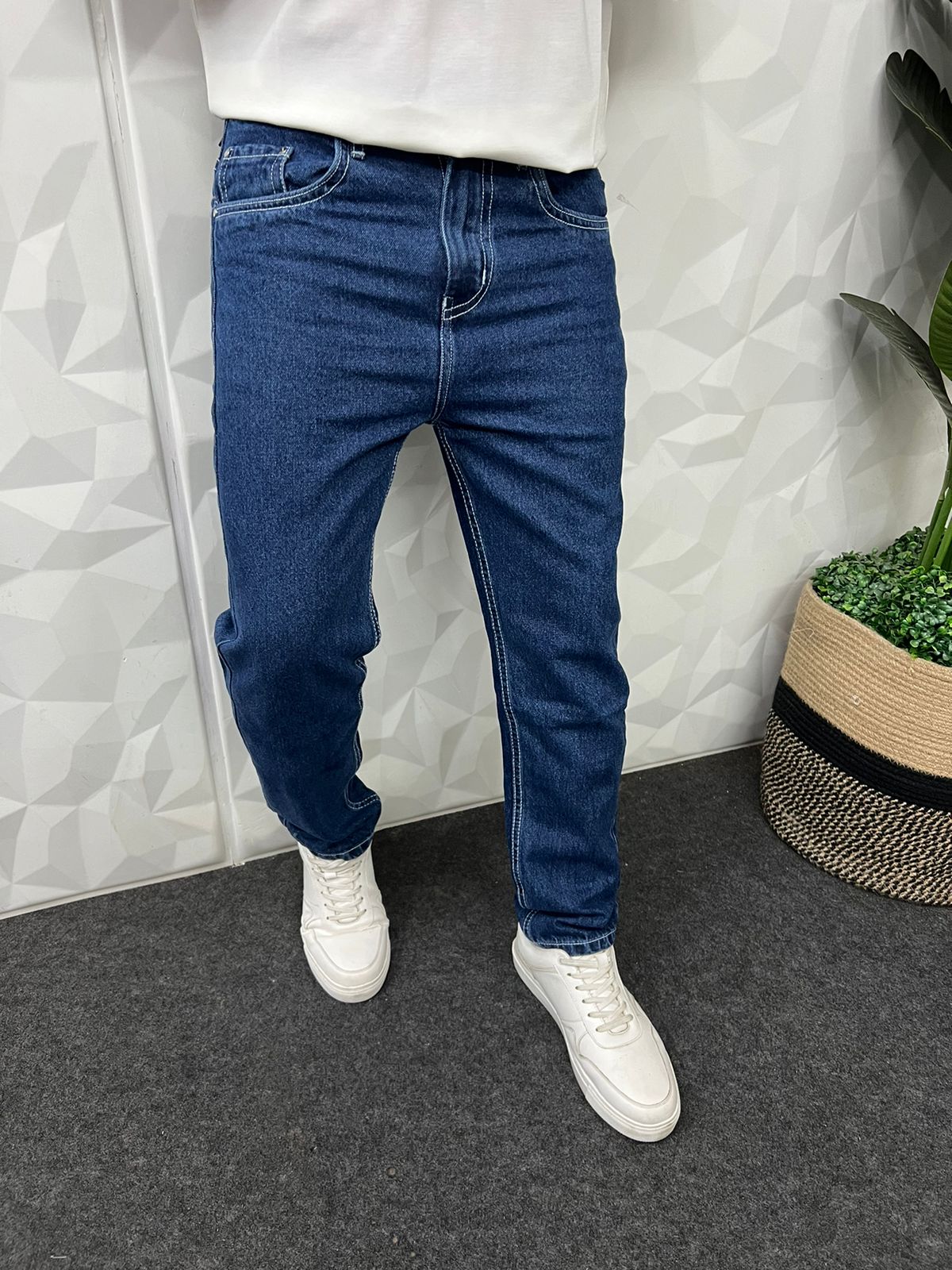 Carrot fit ankle length jeans ( dark blue )