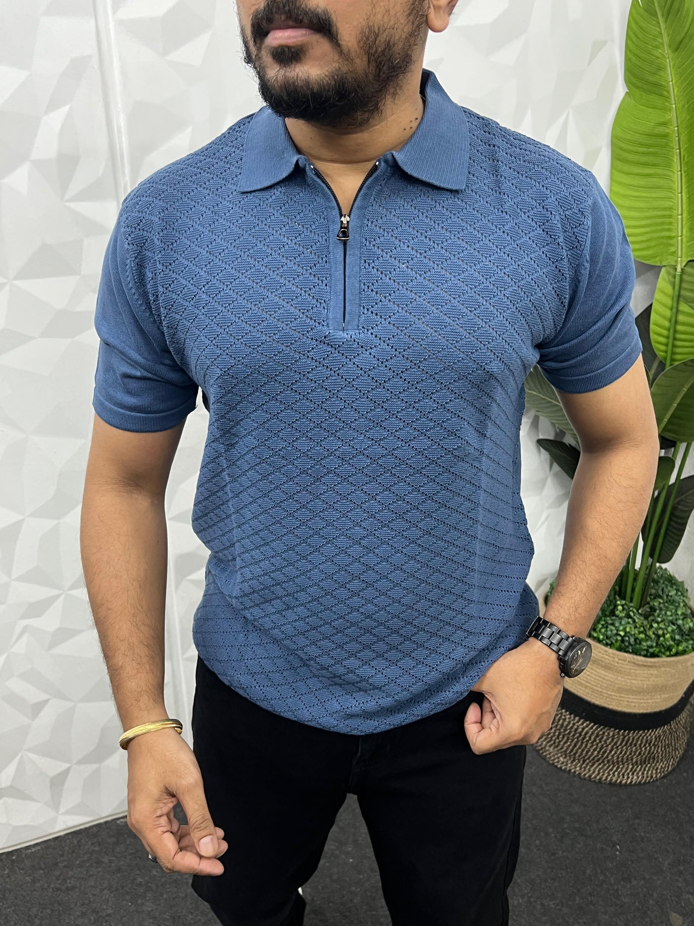 Stylish knitted polo t-shirt