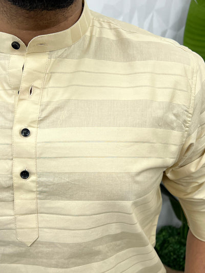 Short kurta in horizontal self patta