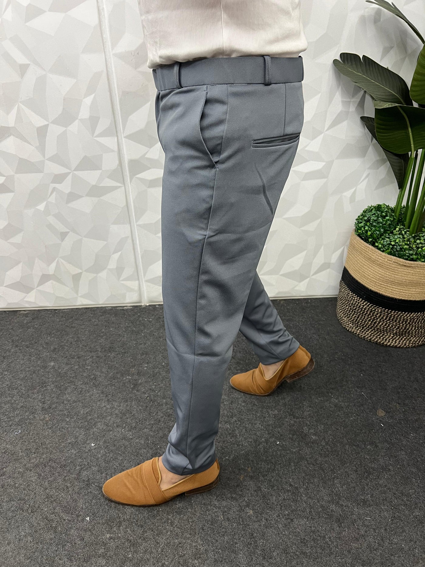 Peanut fabric ankle trouser