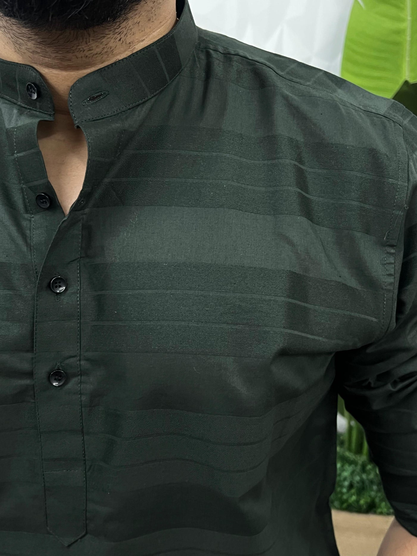 Short kurta in horizontal self patta