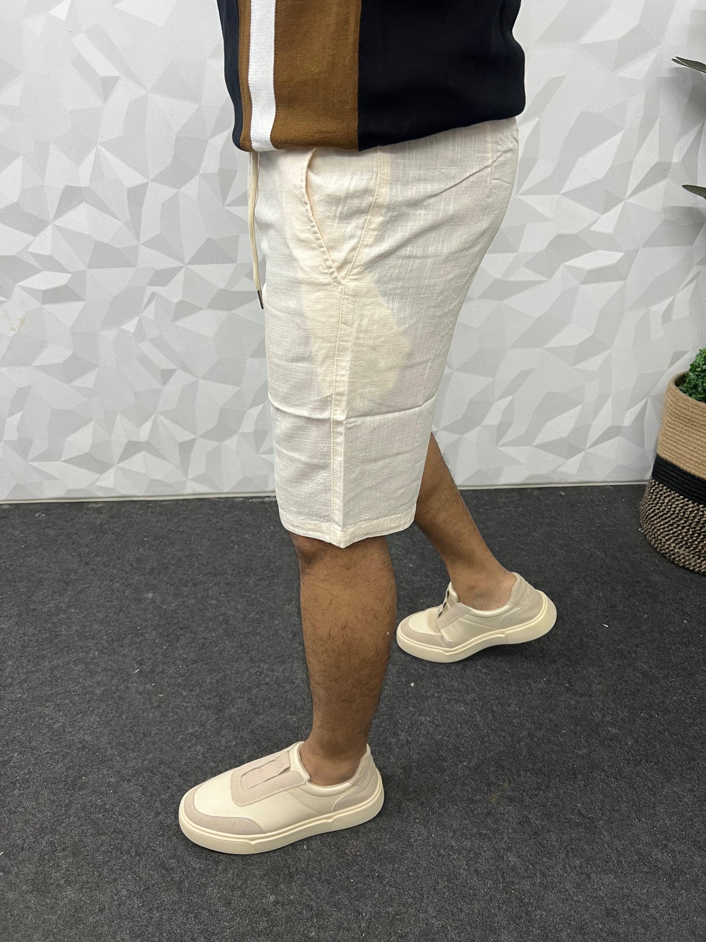 Linen fabric shorts (Ivory)