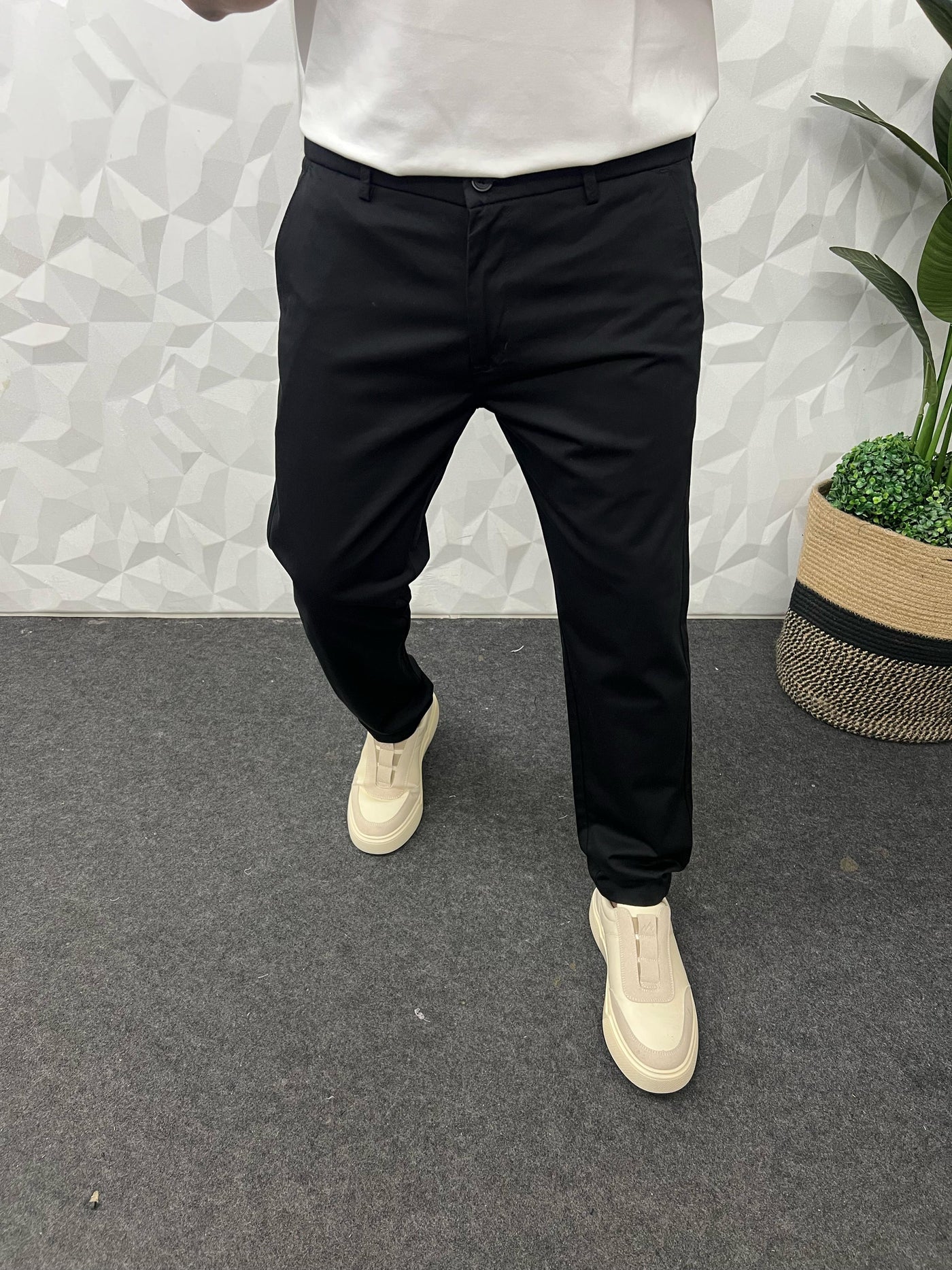 Cotton soft feel ankle chinos ( black )