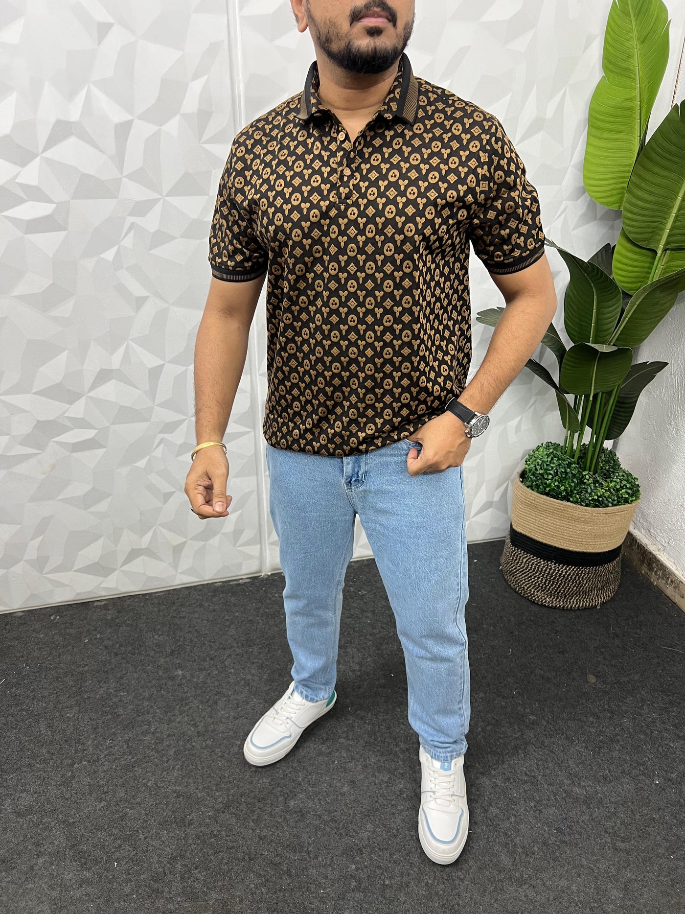 Imported fabric collar t-shirt
