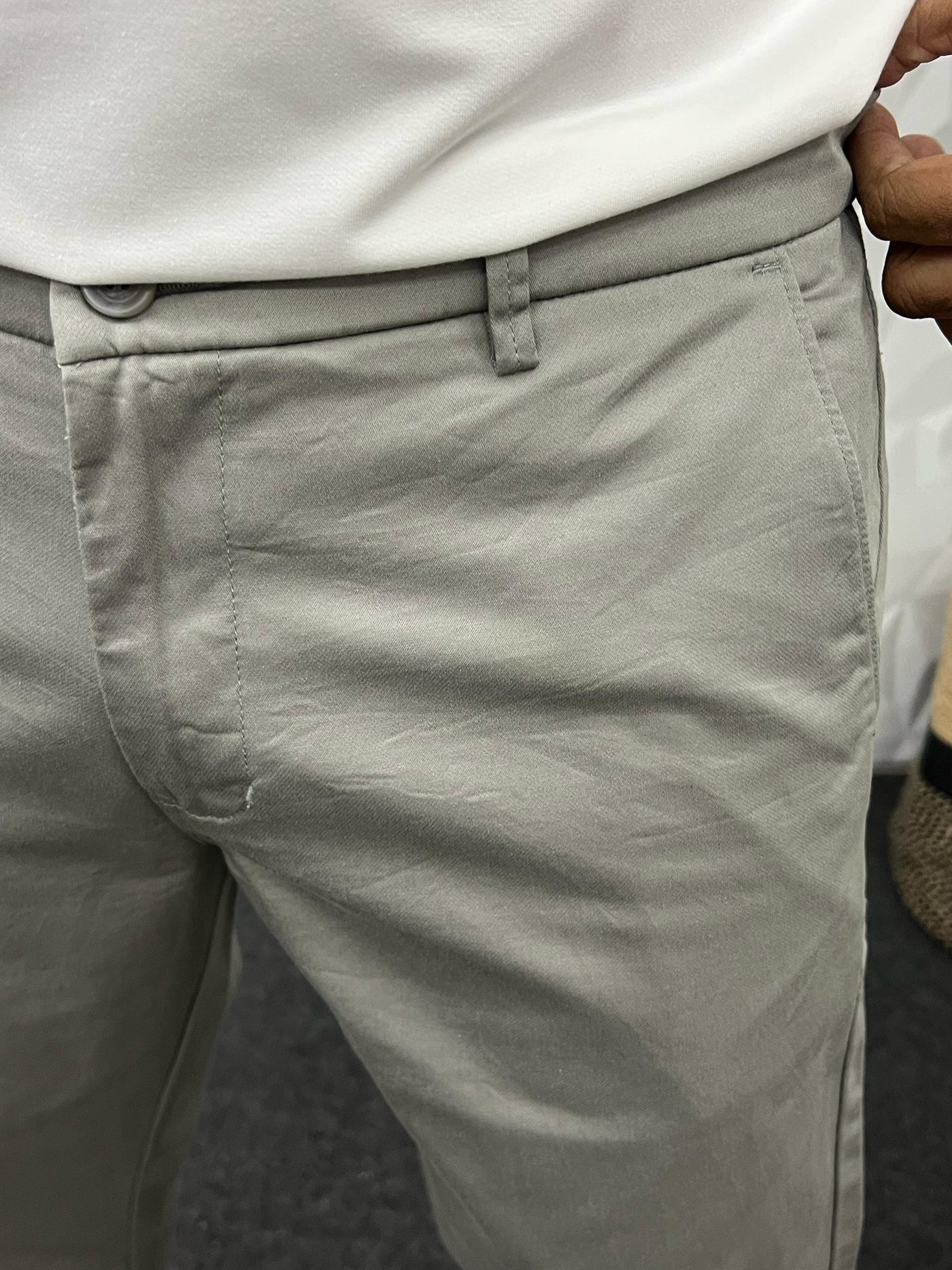Cotton soft feel ankle chinos ( light grey )