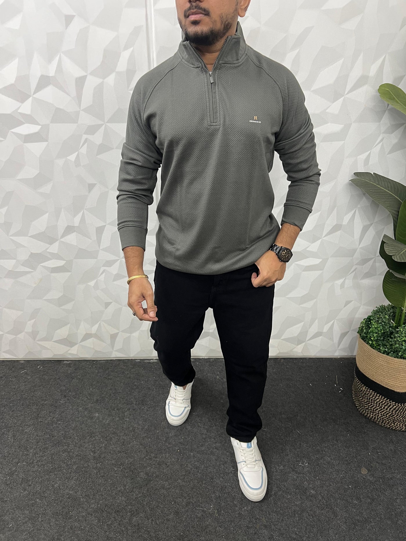 High neck popcorn fabric t-shirt