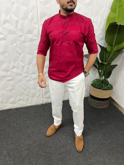 Short kurta in horizontal self patta