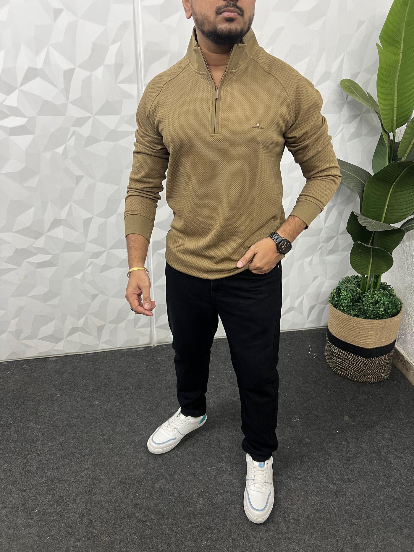 High neck popcorn fabric t-shirt