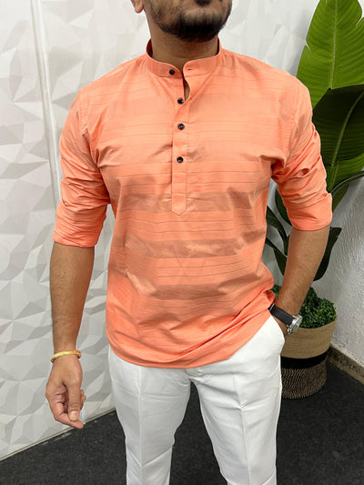 Short kurta in horizontal self patta