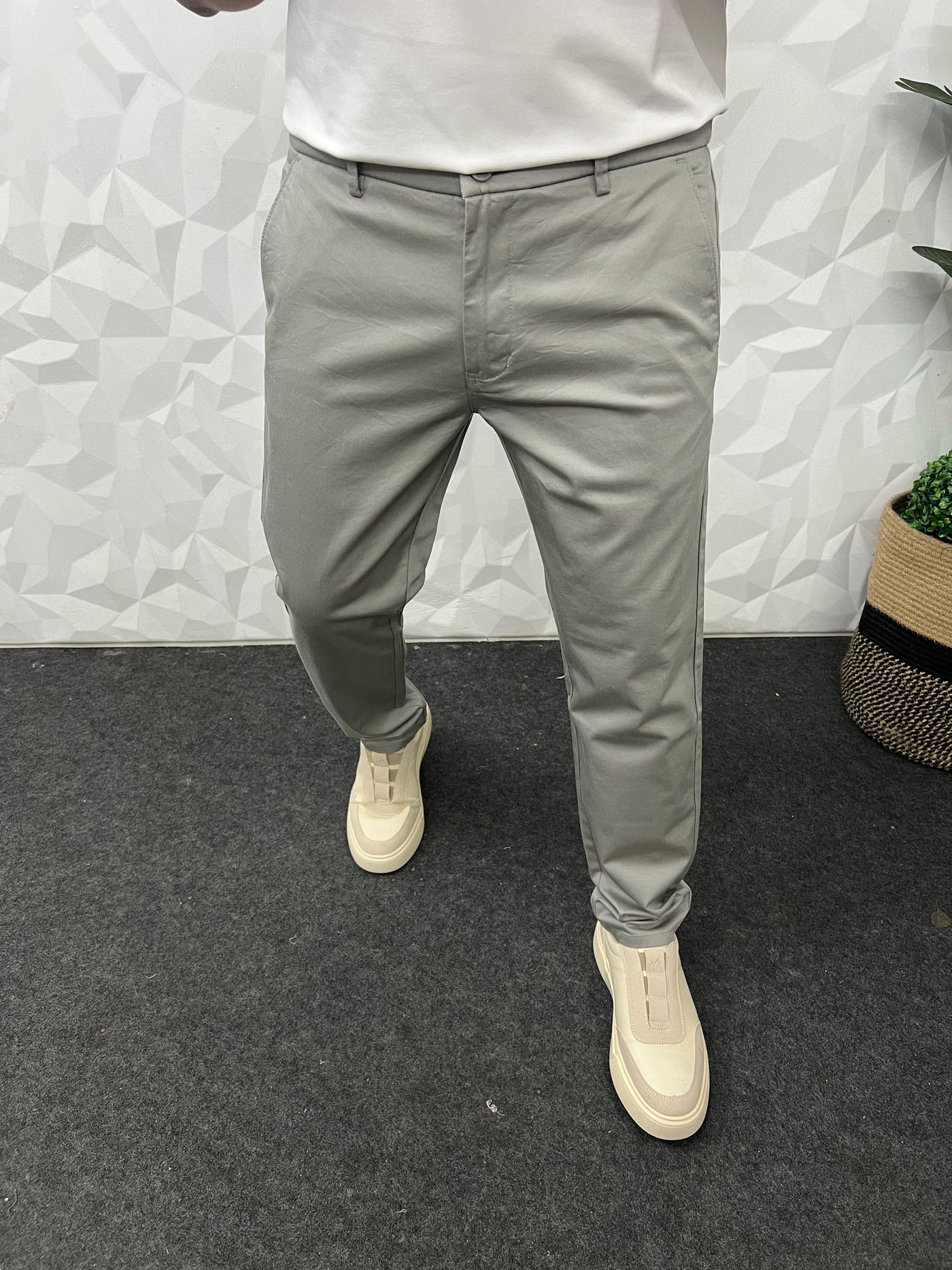 Cotton soft feel ankle chinos ( light grey )