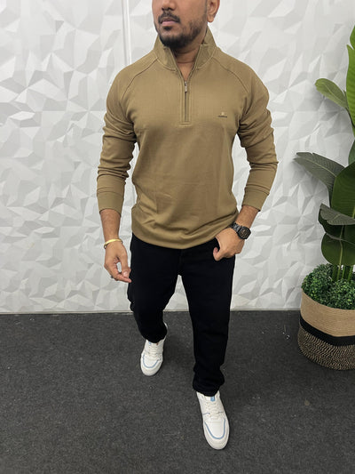 High neck popcorn fabric t-shirt