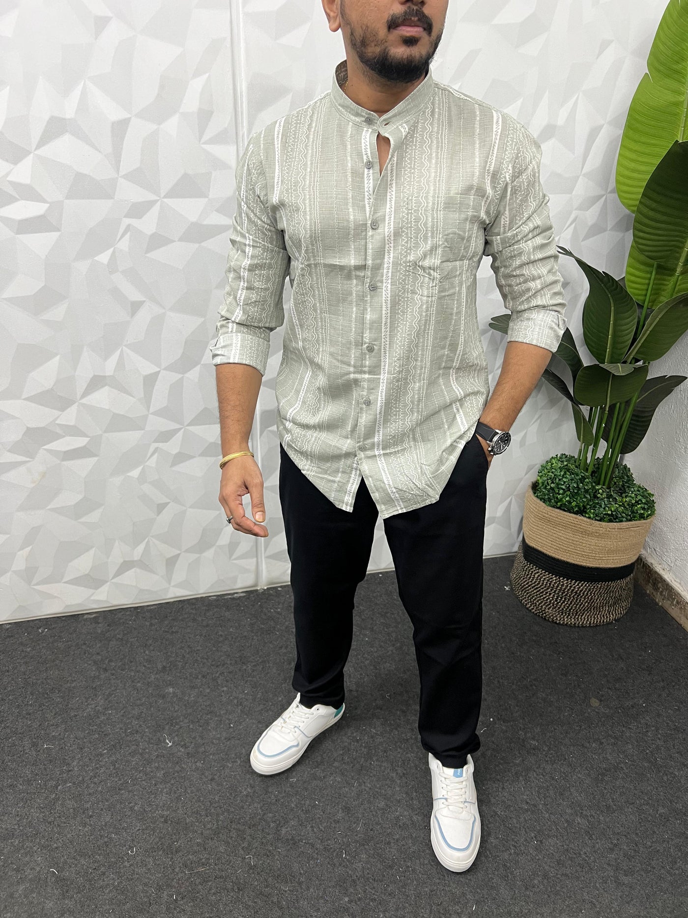Mandarin collar printed shirt