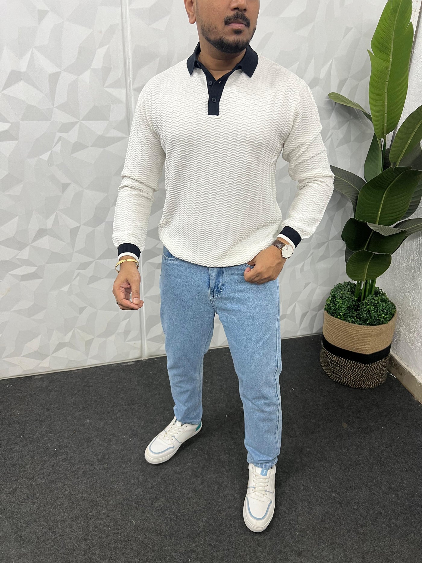 Flat knit collar full sleeve t-shirt