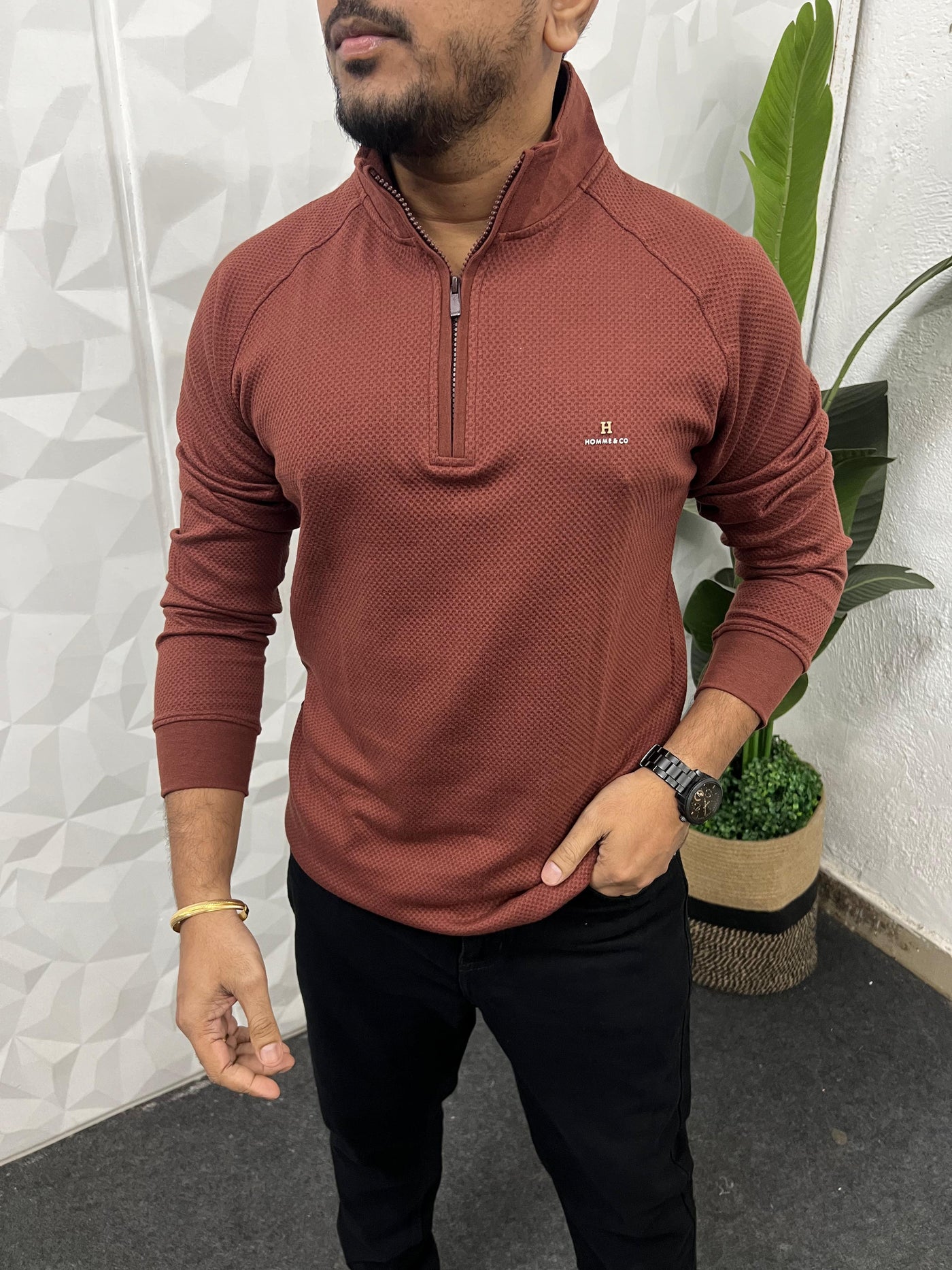 High neck popcorn fabric t-shirt
