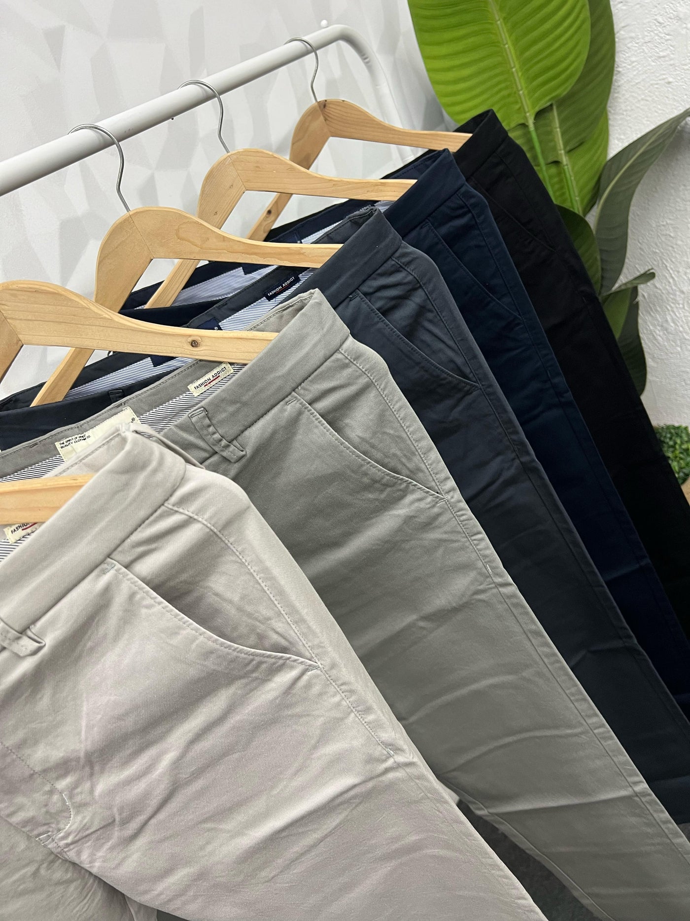 Cotton soft feel ankle chinos ( black )