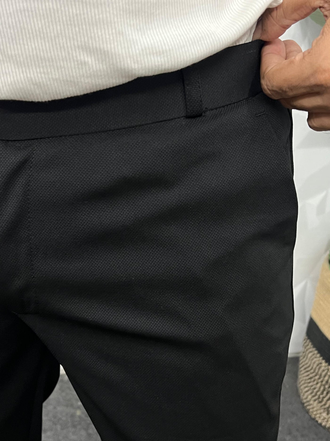 Peanut fabric ankle trouser ( Black )