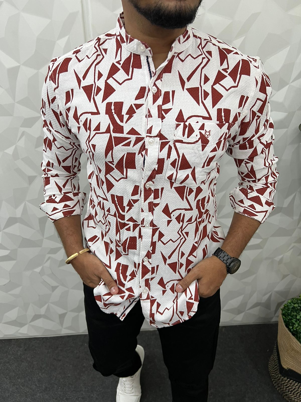 Mandarin collar abstract print shirt