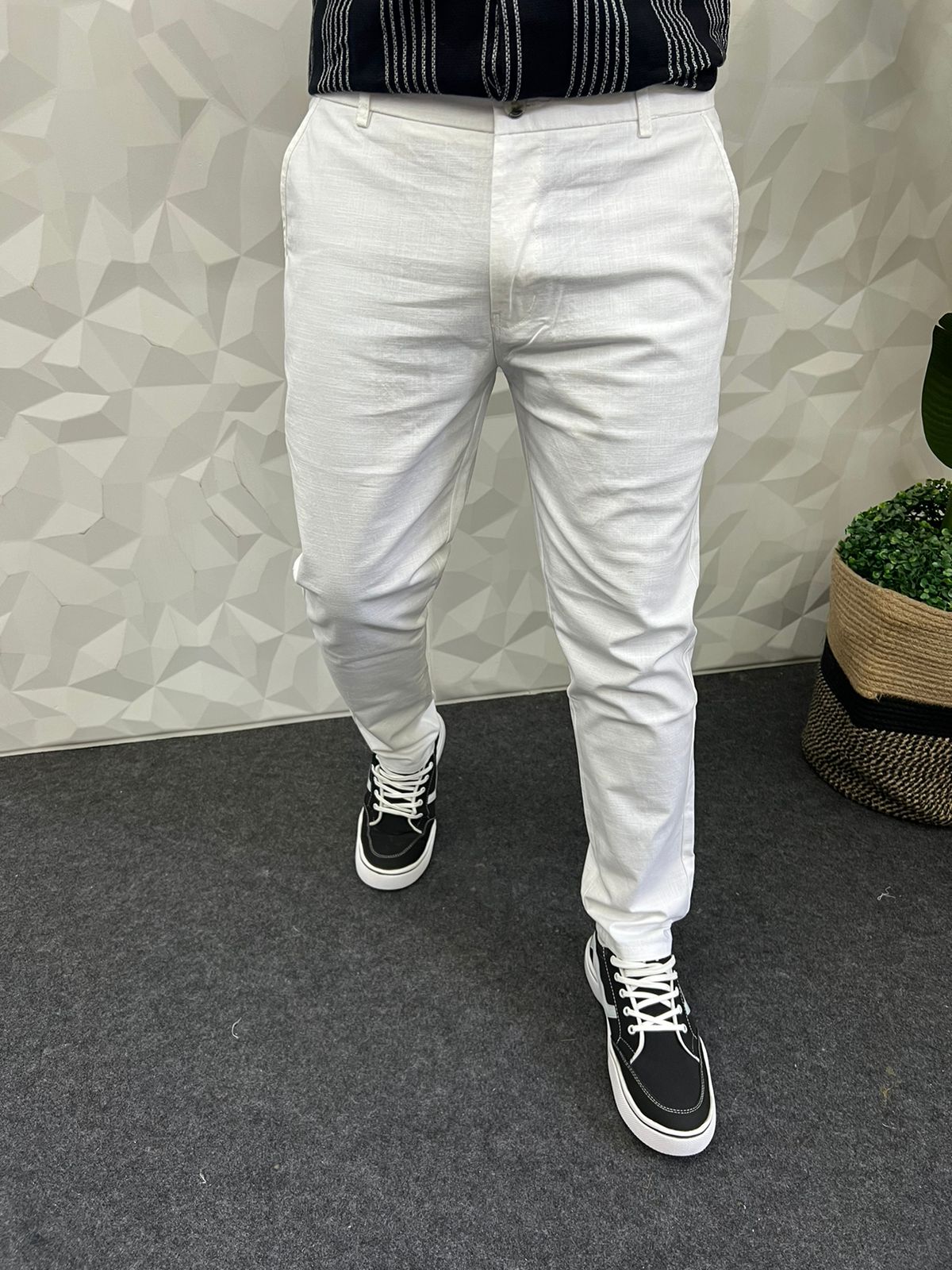 Linen fabric ankle chinos ( white )