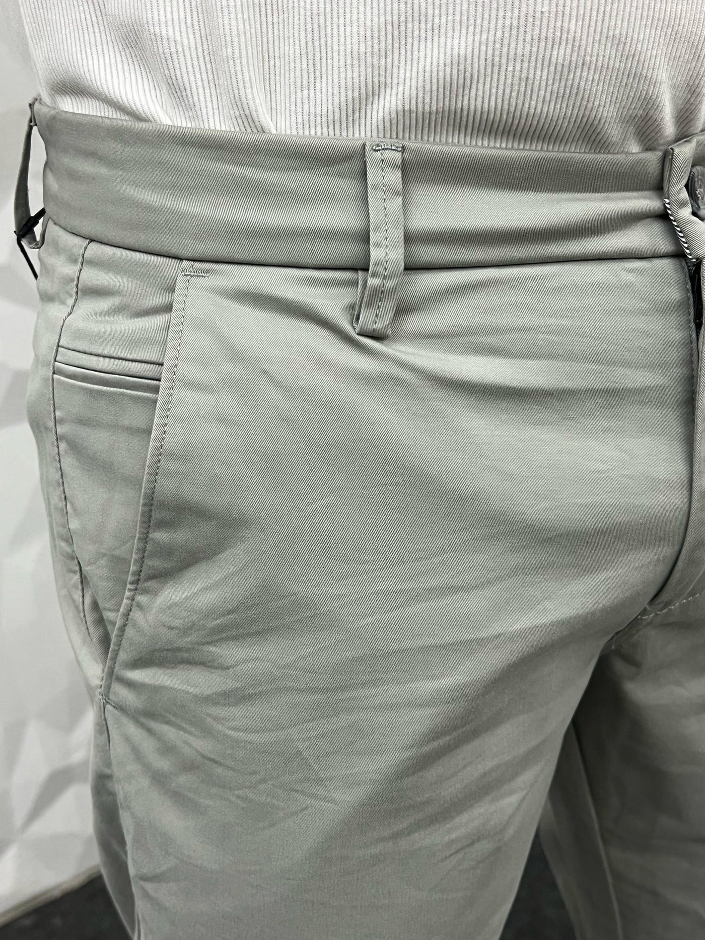 Cotton twill fabric chinos