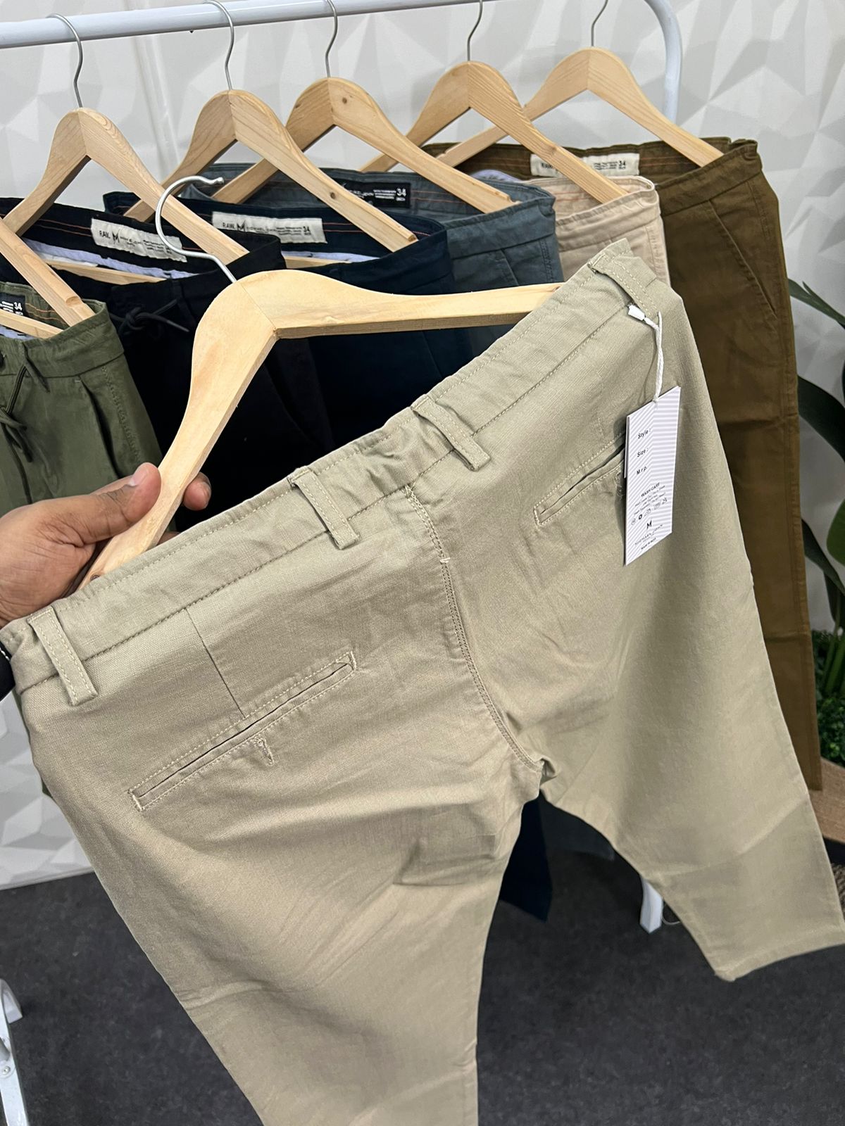 Linen fabric chino pant ( bottle green )